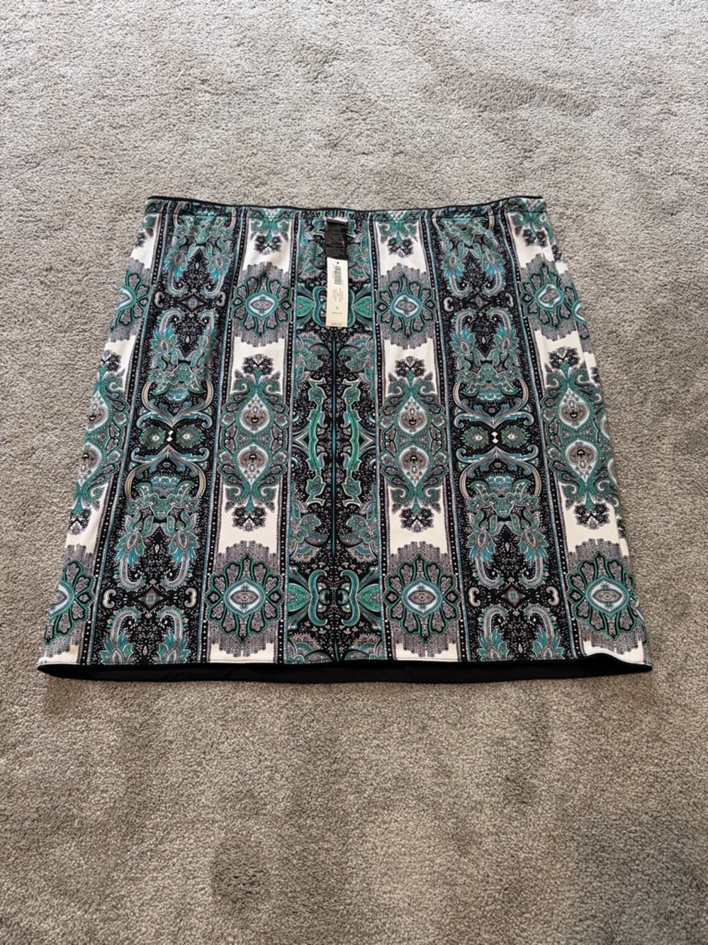 Chico's Travelers Reversible Green Print/Black Pull-On Mini Skirt US Size 20/22